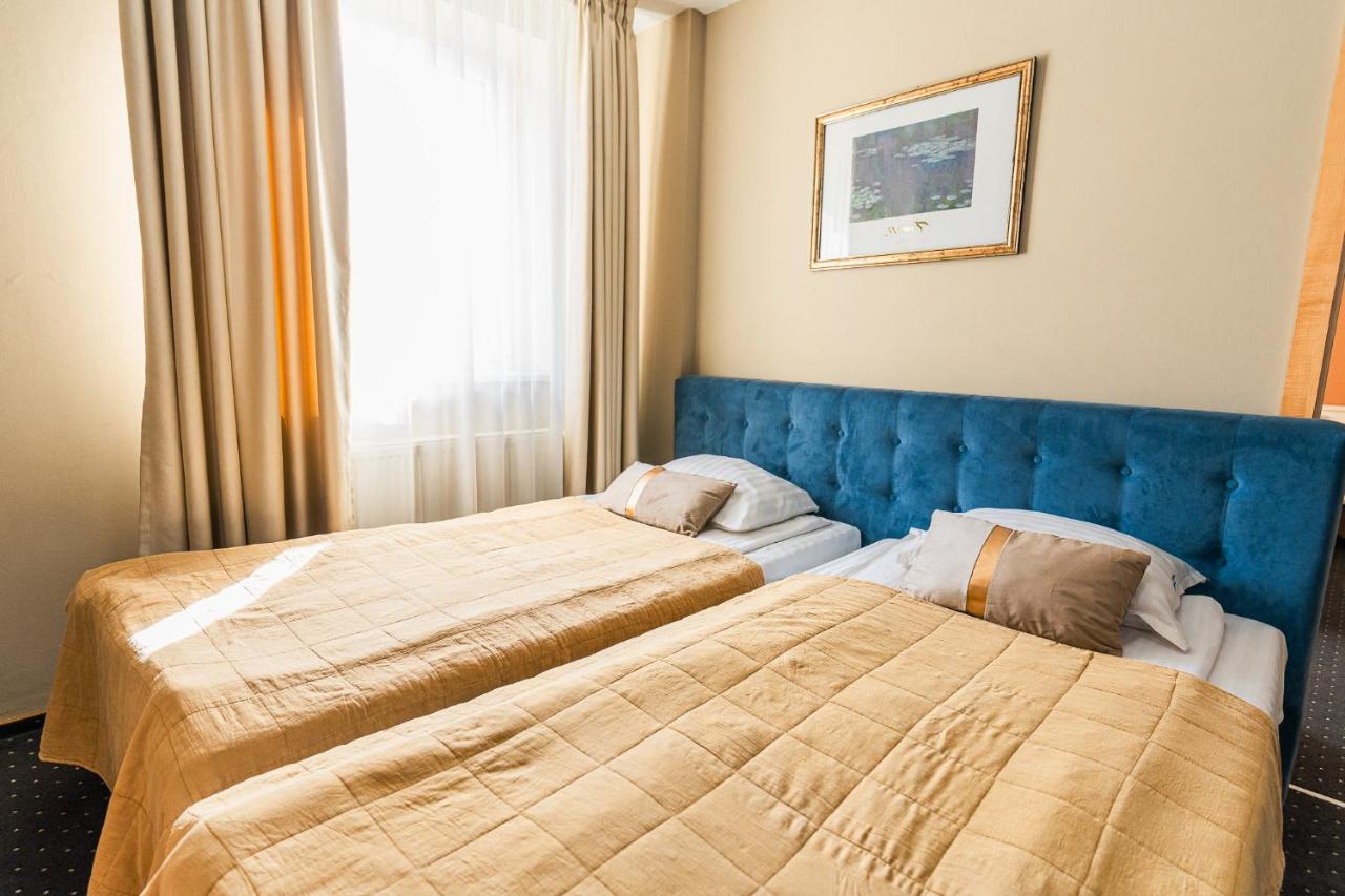 Hotel Pacific Timisoara Luaran gambar