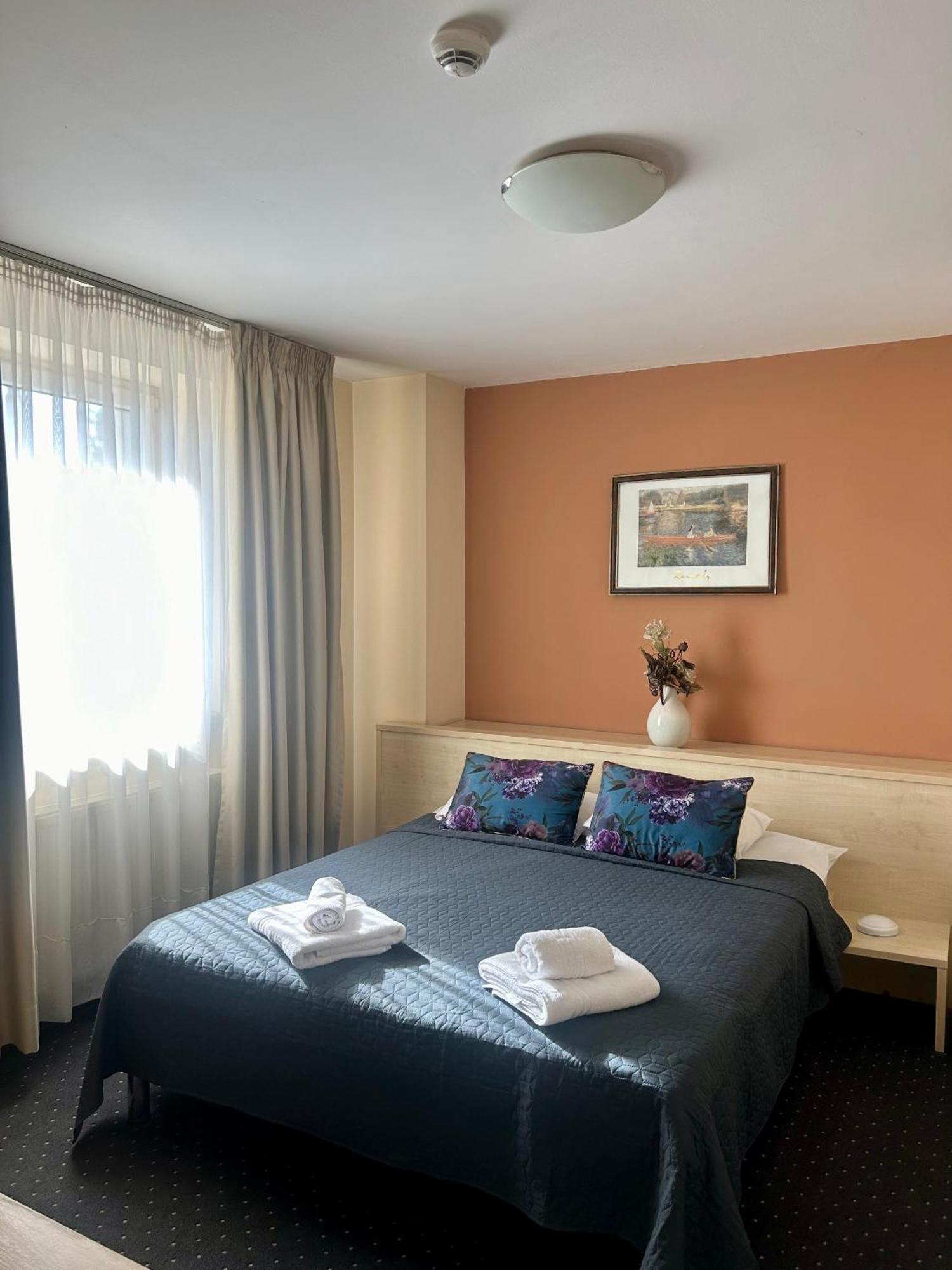 Hotel Pacific Timisoara Luaran gambar