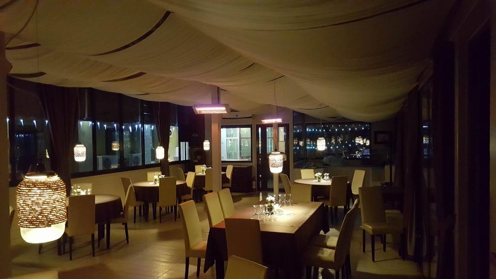 Hotel Pacific Timisoara Luaran gambar
